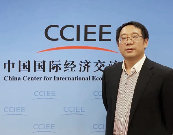 愛立亞裸眼立體